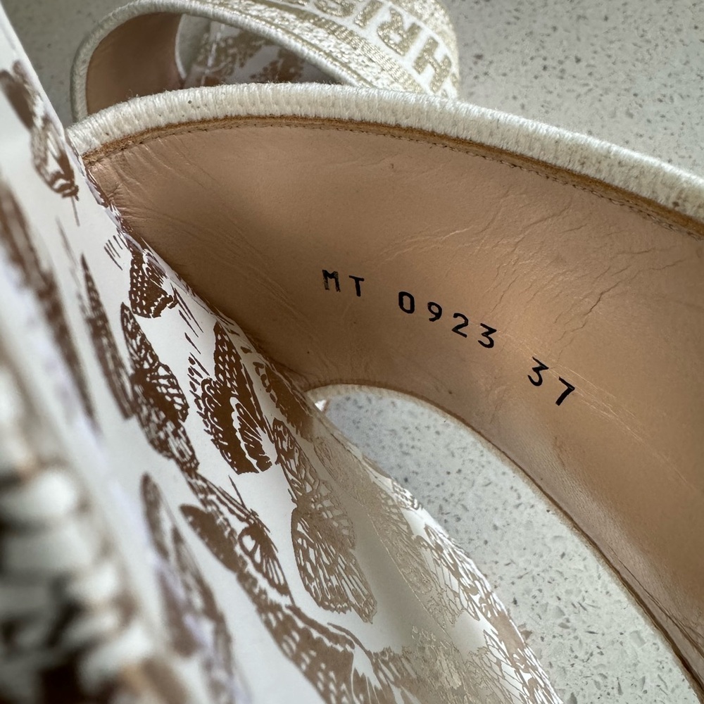 SOLD Christian Dior Dway Heeled Slides EU 37 US 7 White and Gold - Picture 8 of 10
